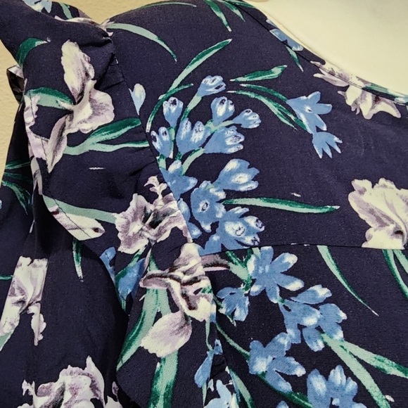 Loft   Beautiful women's top  size xl  p5 - Picture 3 of 15